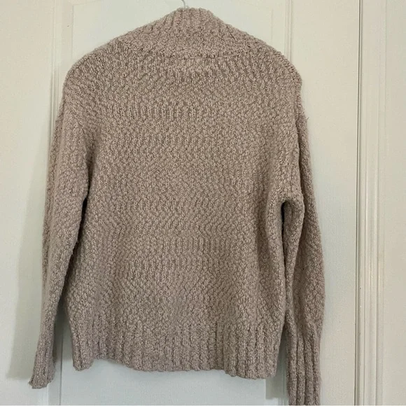 Light Pink Knit Turtleneck Sweater - Picture 3 of 3